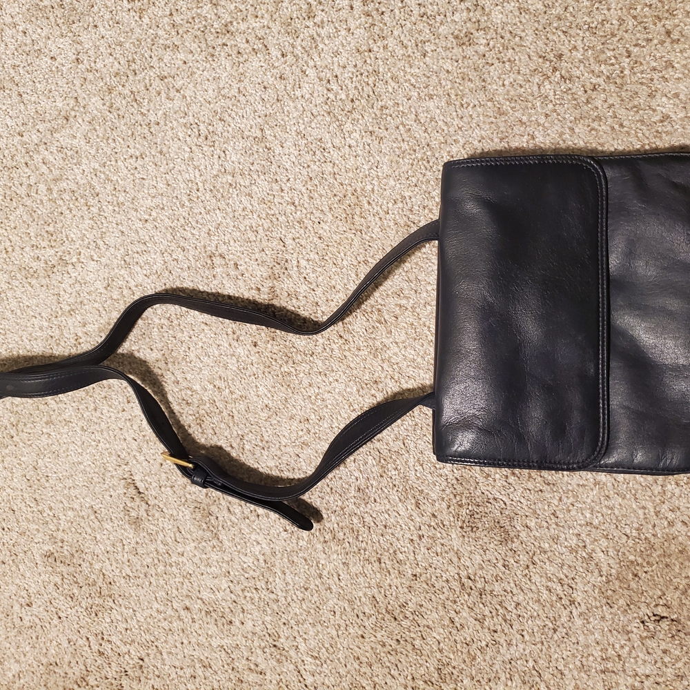 Men's Black Leather Shoulder Bag